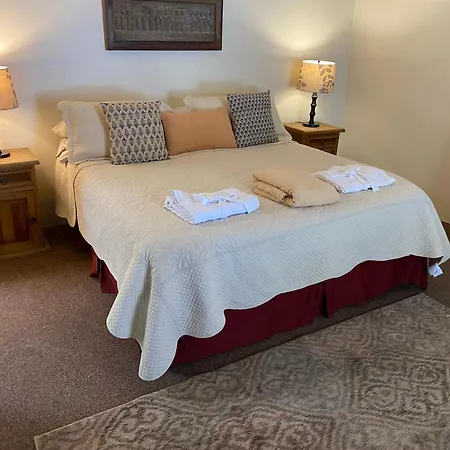 Casa De Tres Lunas/house Of Three Moons Inn 5*