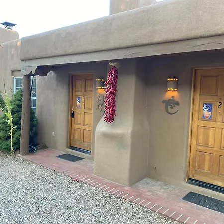 Casa De Tres Lunas/house Of Three Moons Inn 5*